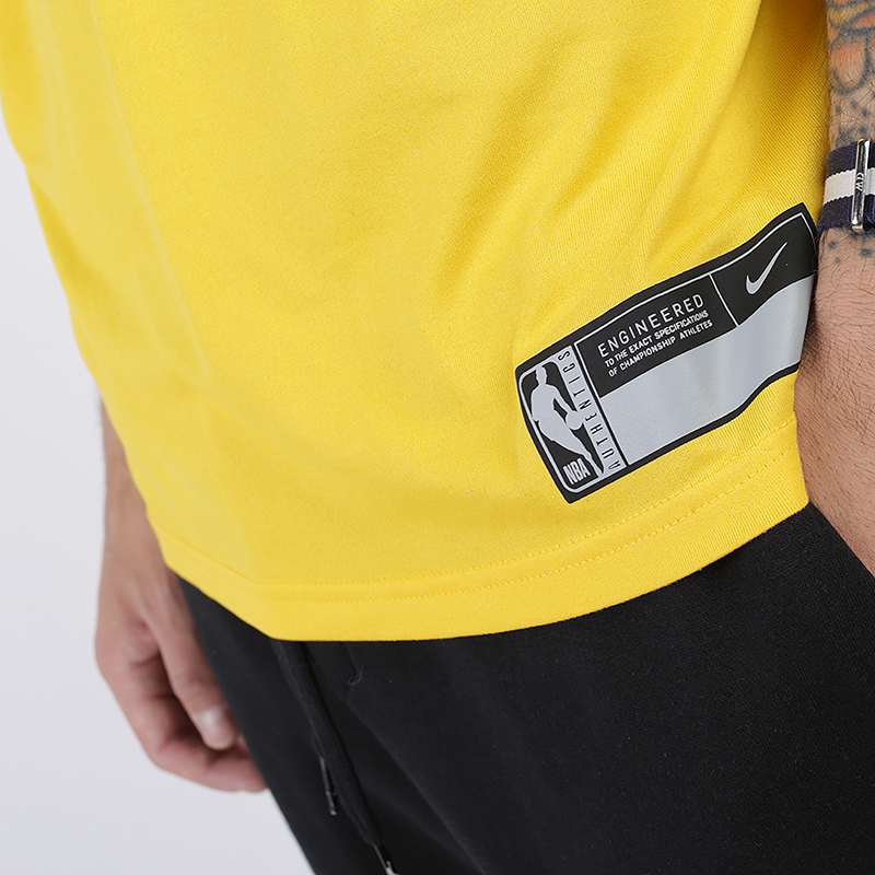мужская желтая футболка Nike NBA Los Angeles Lakers AT0688-741 - цена, описание, фото 3